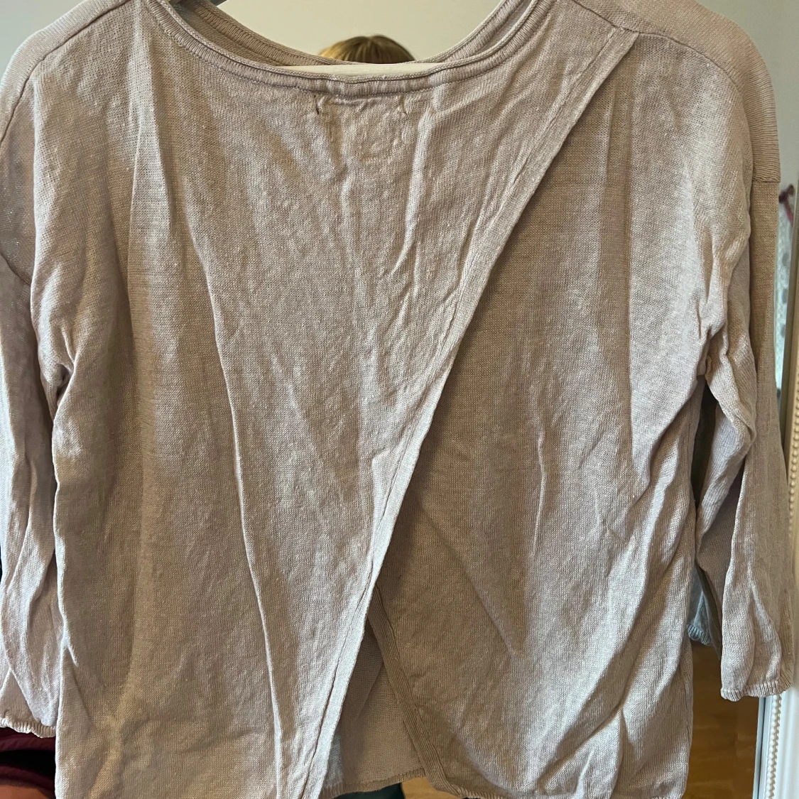 Beige tröja med omlott-design - 90