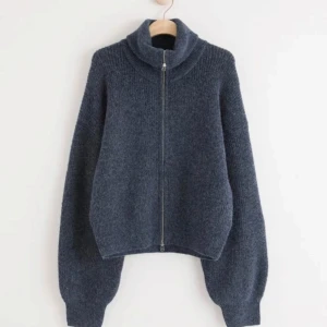 Stickad kofta  - Fin marinblå kofta från Lindex ❤️❤️