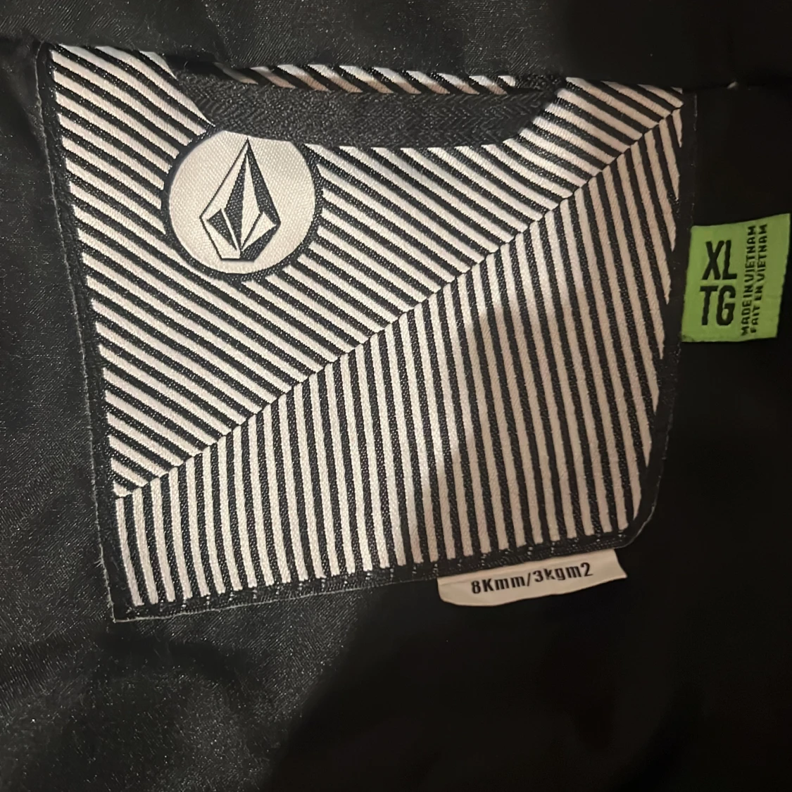 Grön och svart jacka från Volcom - 92