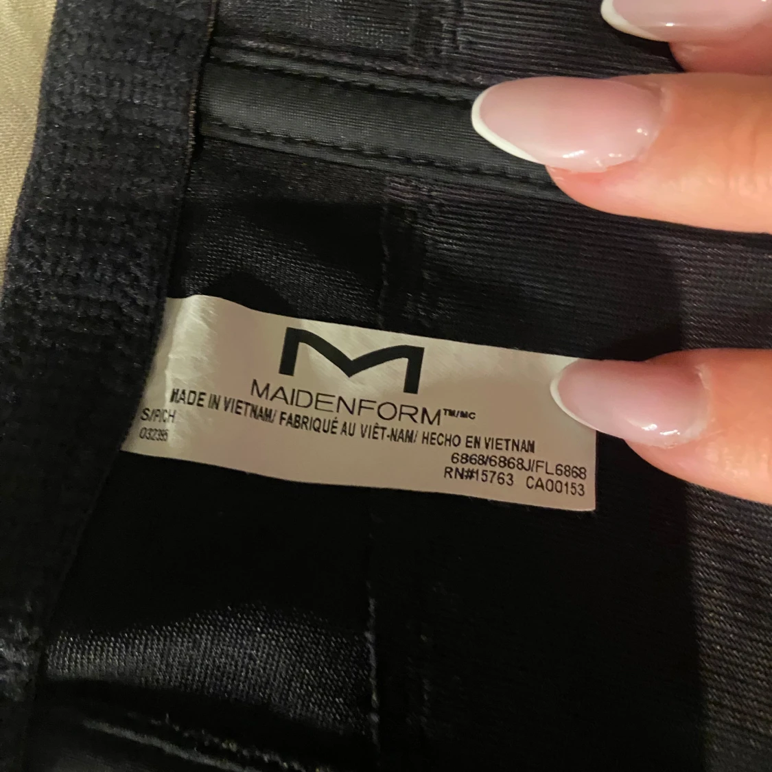 Svart korsett från Maidenform - 90