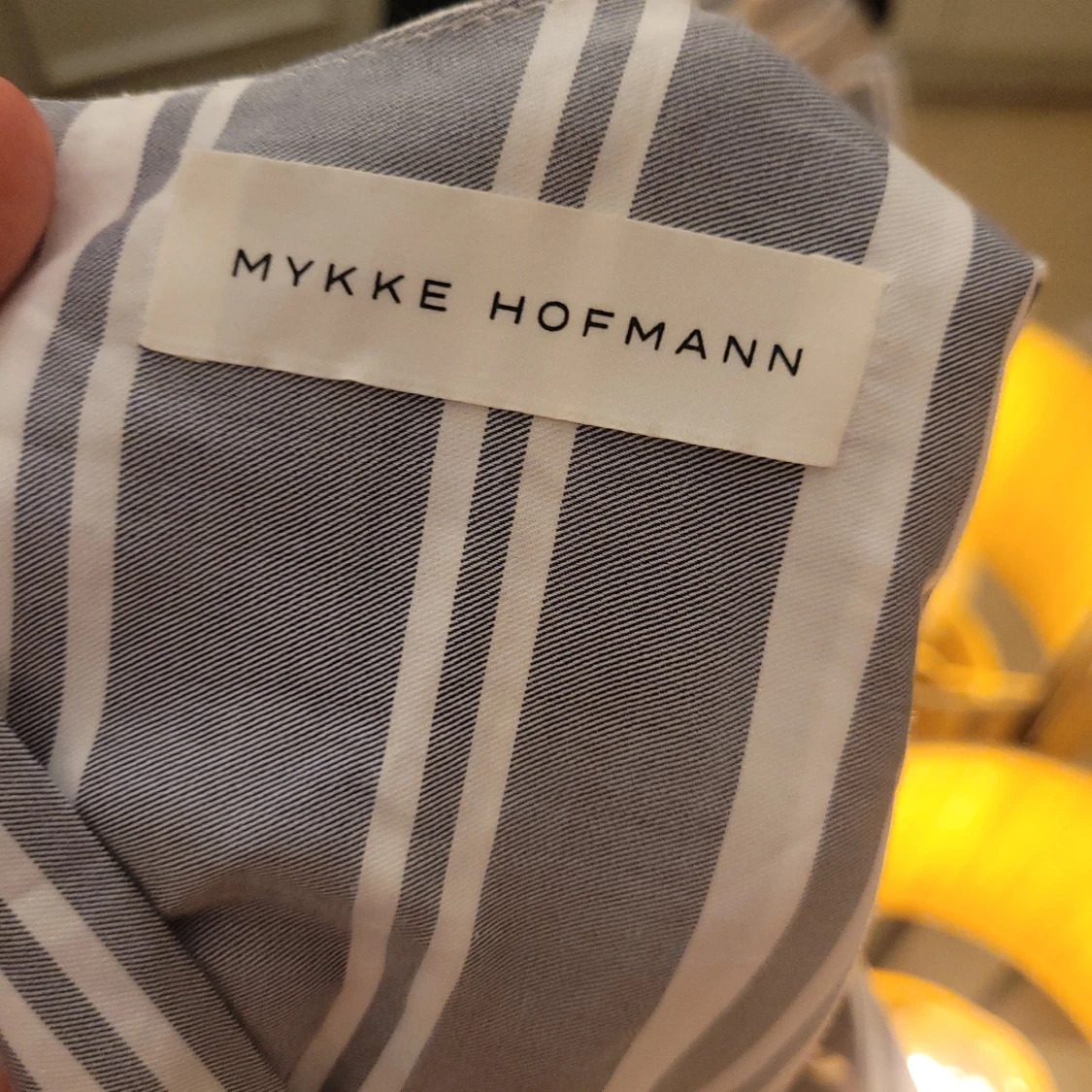 Randig knytblus från Myķke Hofmann  - 93