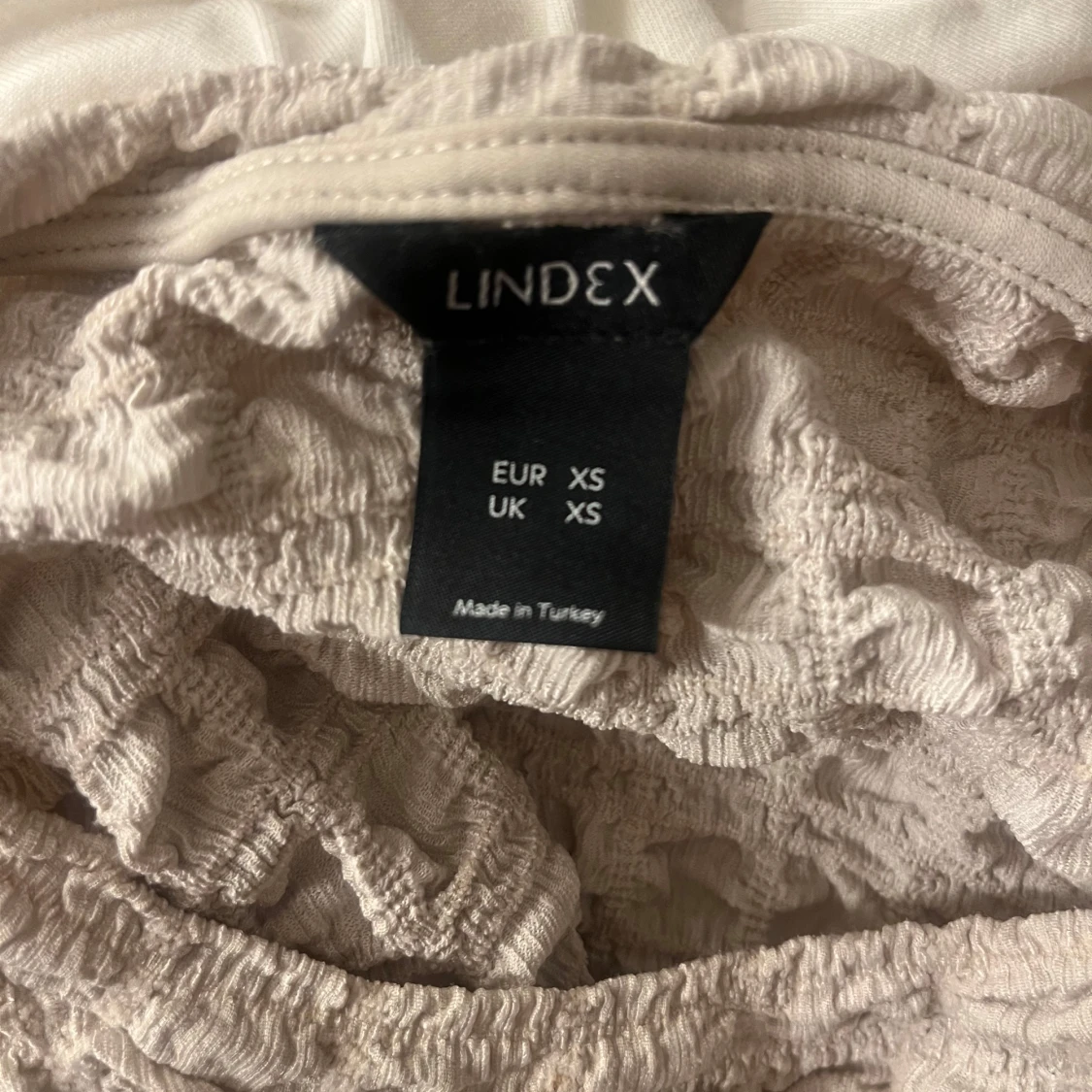 Beige topp från Lindex - 90