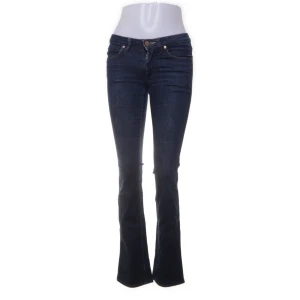 Lågmidjade jeans - Aldrig använda, nyskick!