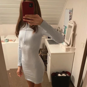 Klänning🌟 - Så himla fin och mysig klänning!🎀 Endast använd ett fåtal gånger! I storlek XXS, men passar även XS/S🌟