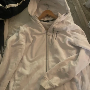 Sail racing Zip 170 - Sail racing Zip , fläck på ryggen annars bra skick 