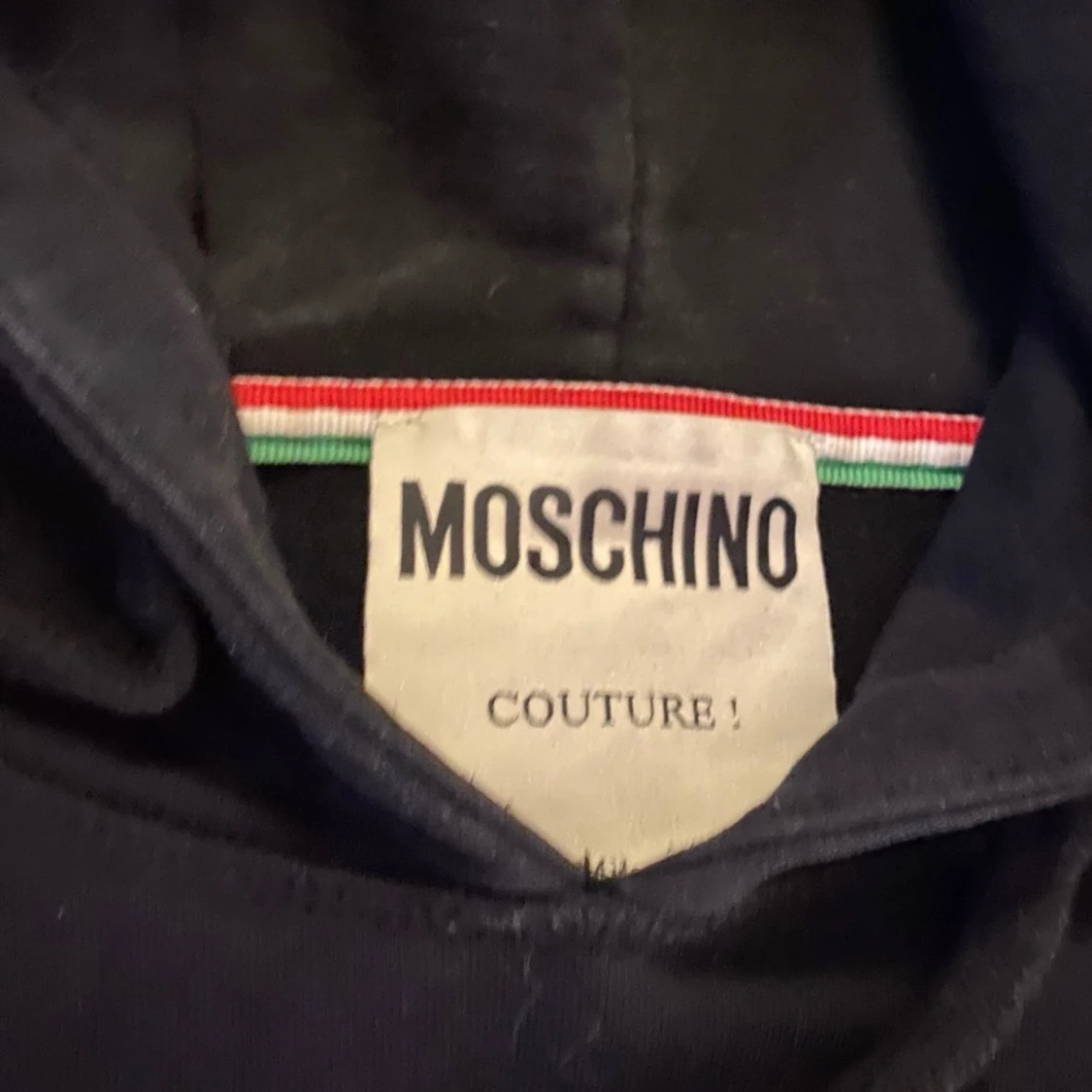 Svart hoodie från Moschino - 90