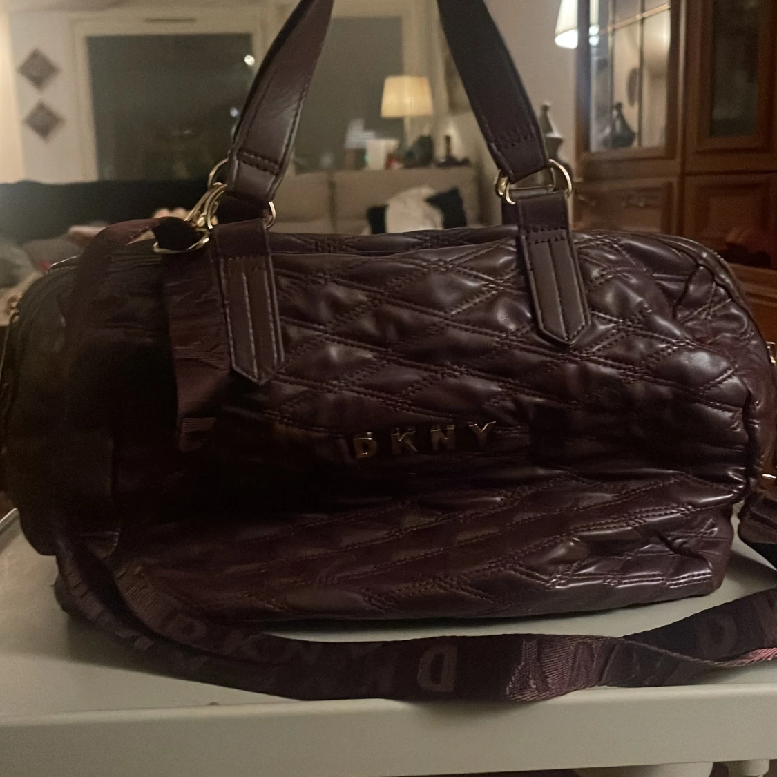 Mörkbrun väska från DKNY - 90