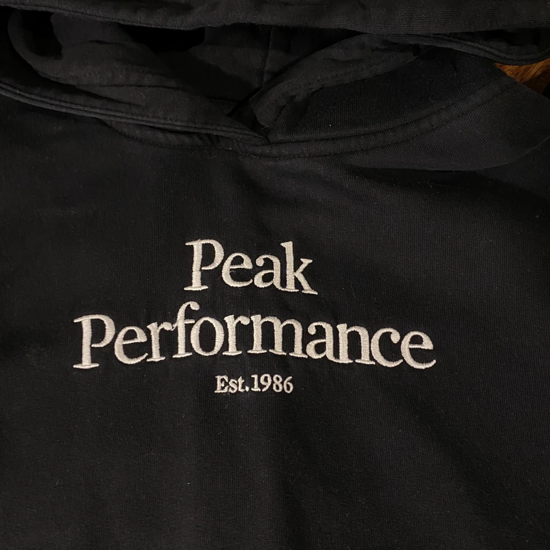 Svart hoodie från Peak Performance - 91