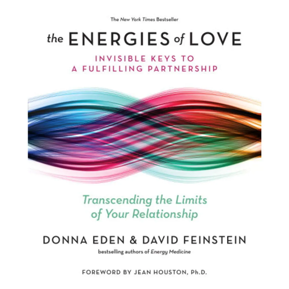 A relationship begins with the meeting of two unique energies. This union of energies, though invisible, determines the way you communicate, fight, love, and want to be loved. In this groundbreaking book, the bestselling authors of Energy Medicine draw on the real-life experiences of couples who have attended their popular “Energies of Love” workshops, as well as their own experience as husband and wife, to show how an understanding of your energy system and that of your partner can help you build a more harmonious and loving bond.We all have different ways of making sense of the world around us, but when faced with conflict, especially with those we care most about, we tend to revert to one of four “Energetic Stress Styles”:- Visuals are extremely passionate and inspire others to care about the things they care about, but in moments of conflict, their take on the situation can overshadow what is actually occurring, undermining their ability to empathize with their partner.- Kinesthetics are generous, compassionate, and accepting of other people, but their caring nature pulls them in too many directions. They try to meet others’ needs at the expense of their own, which can cause mounting resentment.- Digitals are rational and principled and have a gift for quickly understanding complex situations, but they can become closed to others’ perspectives and feelings.- Tonals have a gift for understanding others and their dilemmas, but during moments of conflict, their ability to read between the lines can morph into hearing what was never said, felt, or thought.According to the authors, the strongest relationships are those in which the two parties feel that they are partners on a shared spiritual journey. By helping you better understand your own unique energy system, as well as that of your partner, you will be able to recognize your strengths as a couple-¬and avoid the pitfalls. The Energies of Love serves as a powerful resource for anyone who wishes to build a rich partnership while maintaining  the spark that keeps a relationship exciting.    Format Häftad   Omfång 400 sidor   Språk Engelska   Förlag Penguin Random House   Utgivningsdatum 2016-01-19   Medverkande David Feinstein   ISBN 9780399174926  . Böcker.