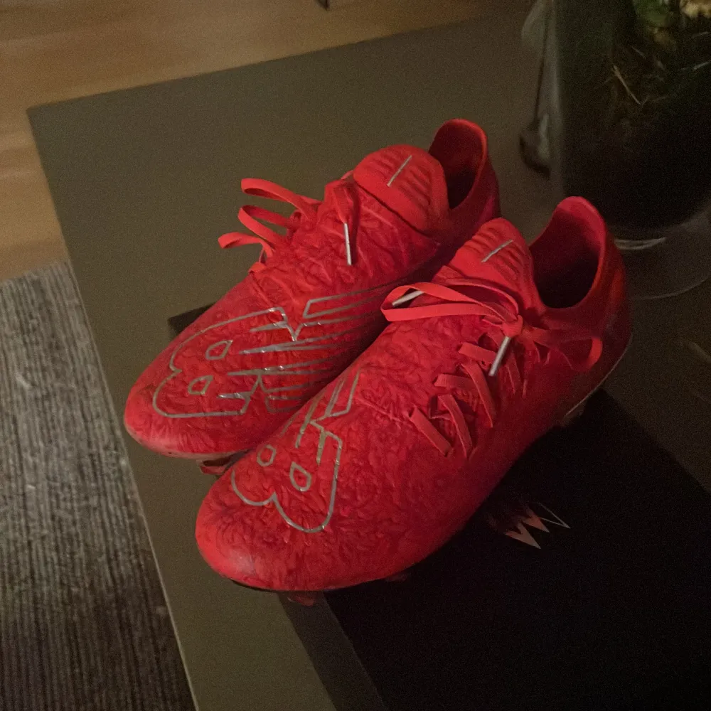 Bukayo Sakas limiterad skor ny pris från 2799kr. Dom finns inte att köpa längre. Dom är andvända i ca 45 min. Jag säljer dom för dom var för små... Kengät.