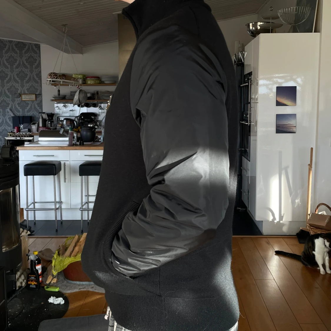 Svart vårjacka  - 92