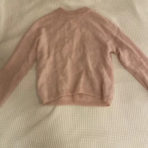 Mohair stickad tröjan - Mohair stickad tröja från Kappahl. Nypris 800, oanvänd.