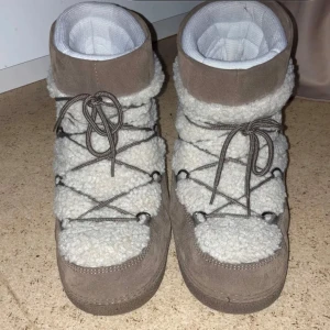 Gosiga Boots 🐻✨ - :)