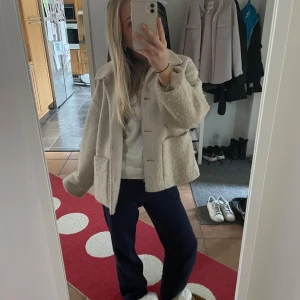 KAPPA - as snygg monki kappa Fint skick !💞👩🏼‍❤️‍💋‍👩🏼🩷 pris kan diskuteras vid snap affär !! 