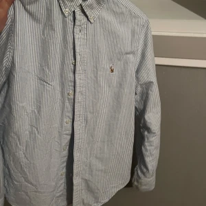 Ralphlauren skjorta  - Ny skick. As snygg.
