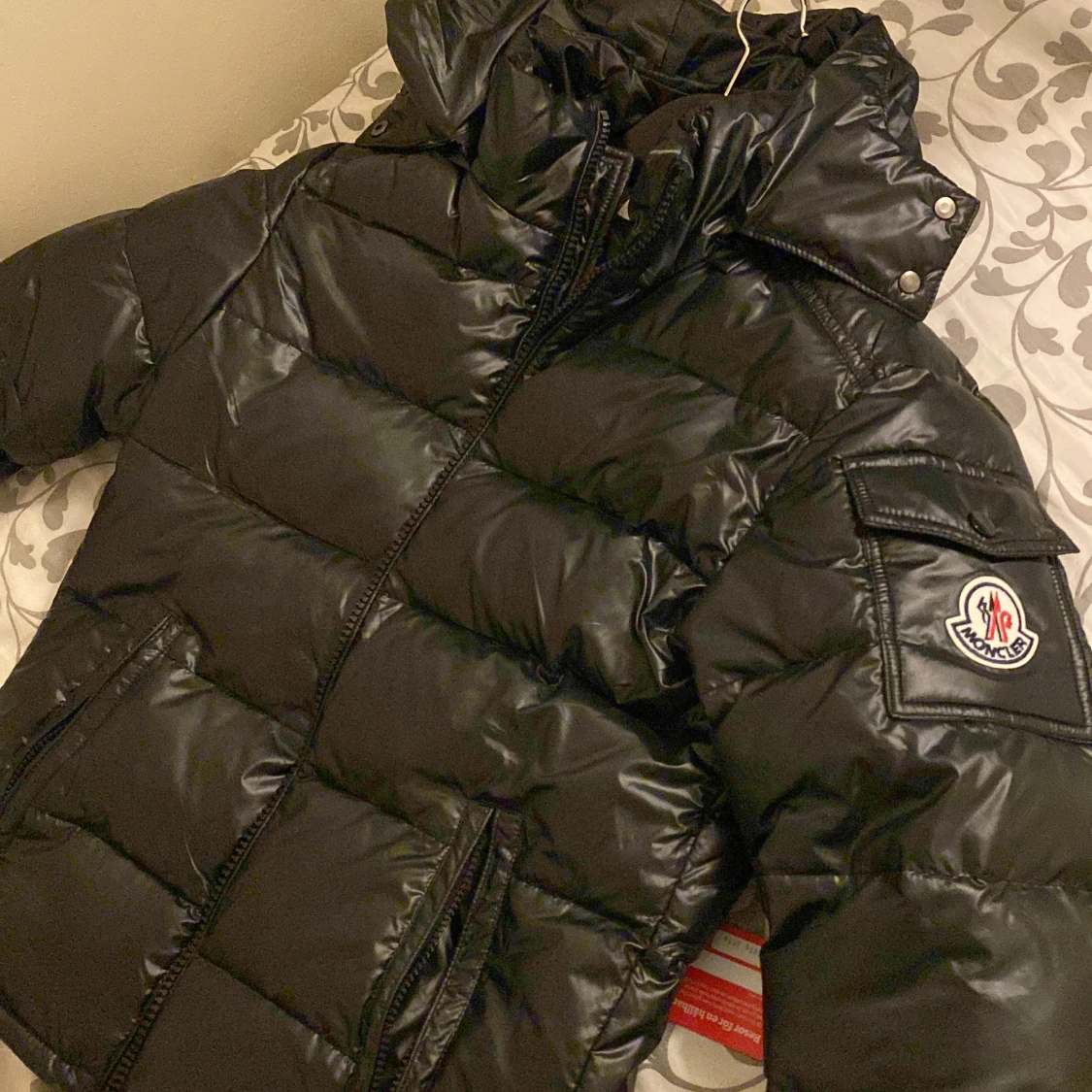 Den är helt ny och jag vill sälja den för att jag har en annan  - 91