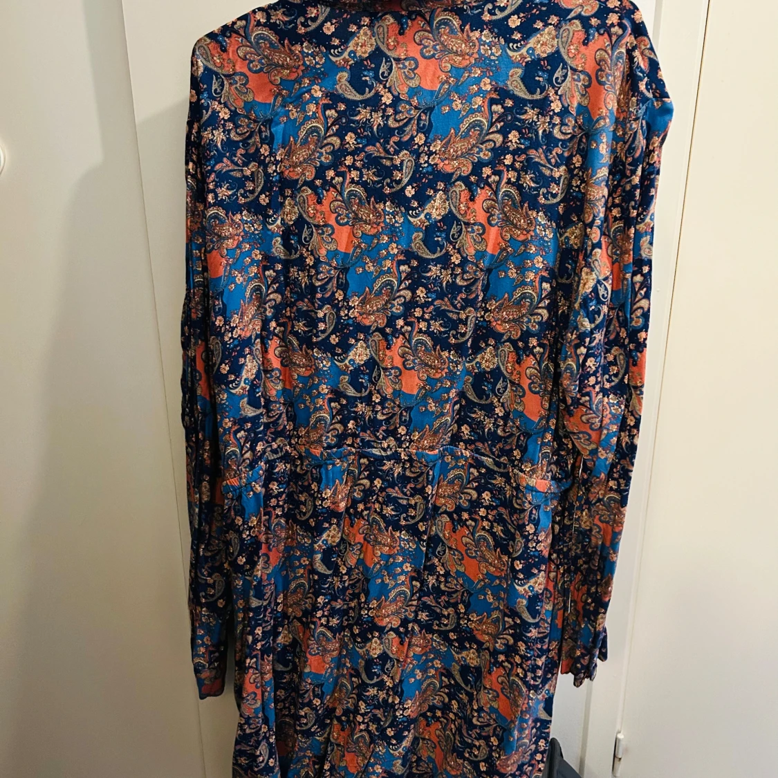 Mönstrad klänning från Bodyflirt - 90