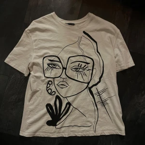 Oversized t-shirt - Från Zara, stl M men passar s-L.