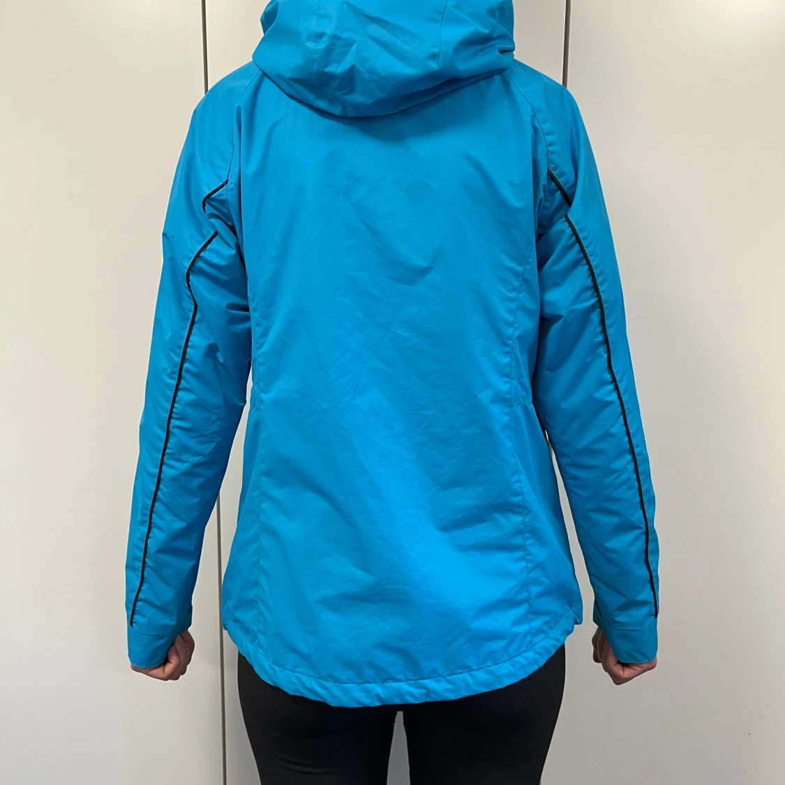 Blå vindjacka från Wave Concept - 1