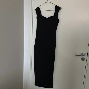Klänning - Aldrig använt jätte bra sick  Storlek: S