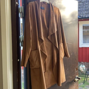 Jacka - 36 normal storlek