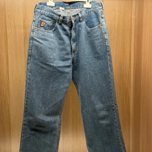 Lois Vintage Jeans - Vintage Jeans i otroligt bra skick från märket Lois. Köpta på ”restyle gävle” oanvända med lapp kvar. Använda ca 10 gånger därefter
