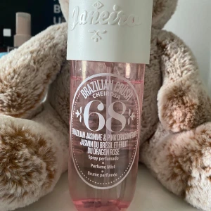 Sol De Janeiro 68 - Säljer min knappt använda Sol De Janeiro 68. 240 ml, Köpt för 599