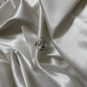 Tyra ring  - Ring i rostfritt stål 304💐