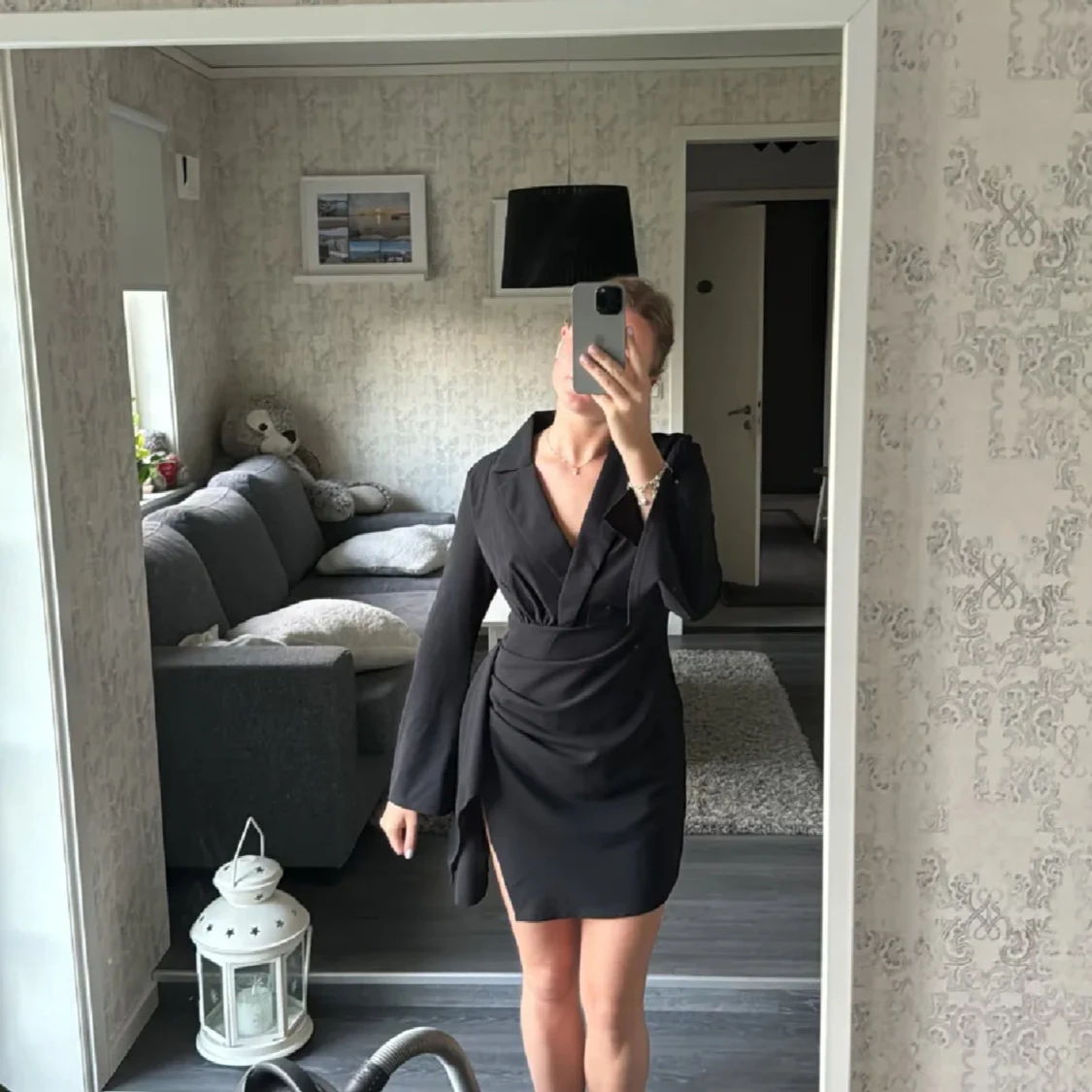 Svart omlottklänning - 2