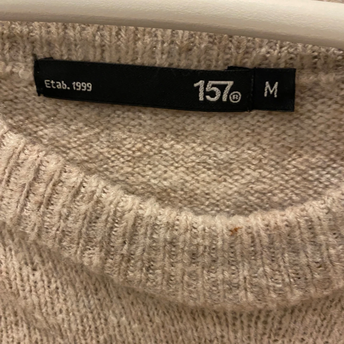 Beige stickad tröja från 157 - 1