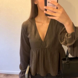 Gina tricot topp - Använd tre gånger. Som ny