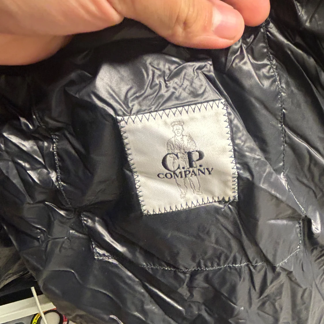Svart pufferjacka från C.P. Company - 1