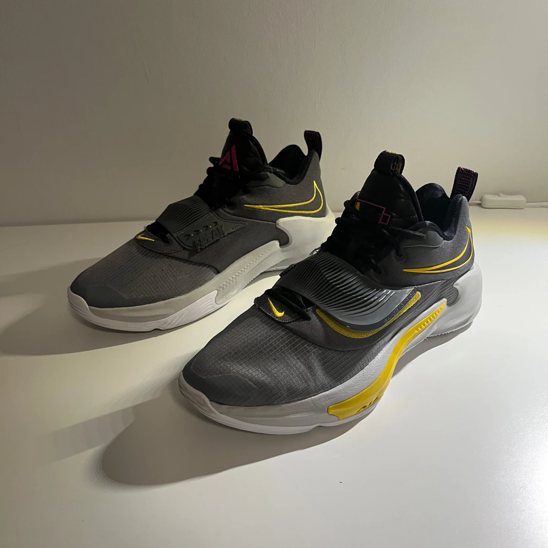 Giannis zoom freak - 90