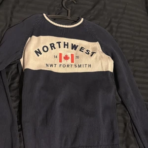 Selected homme - Fin tröja från märket selected homme endast använd cirka 4 gånger så är i ny skick typ