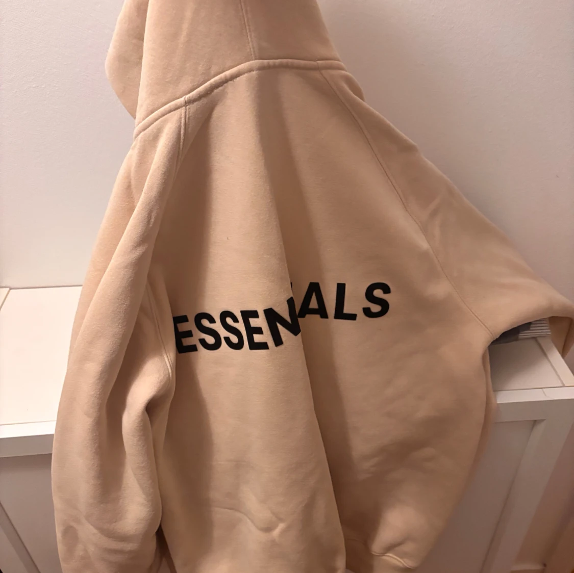 Essential hoodie