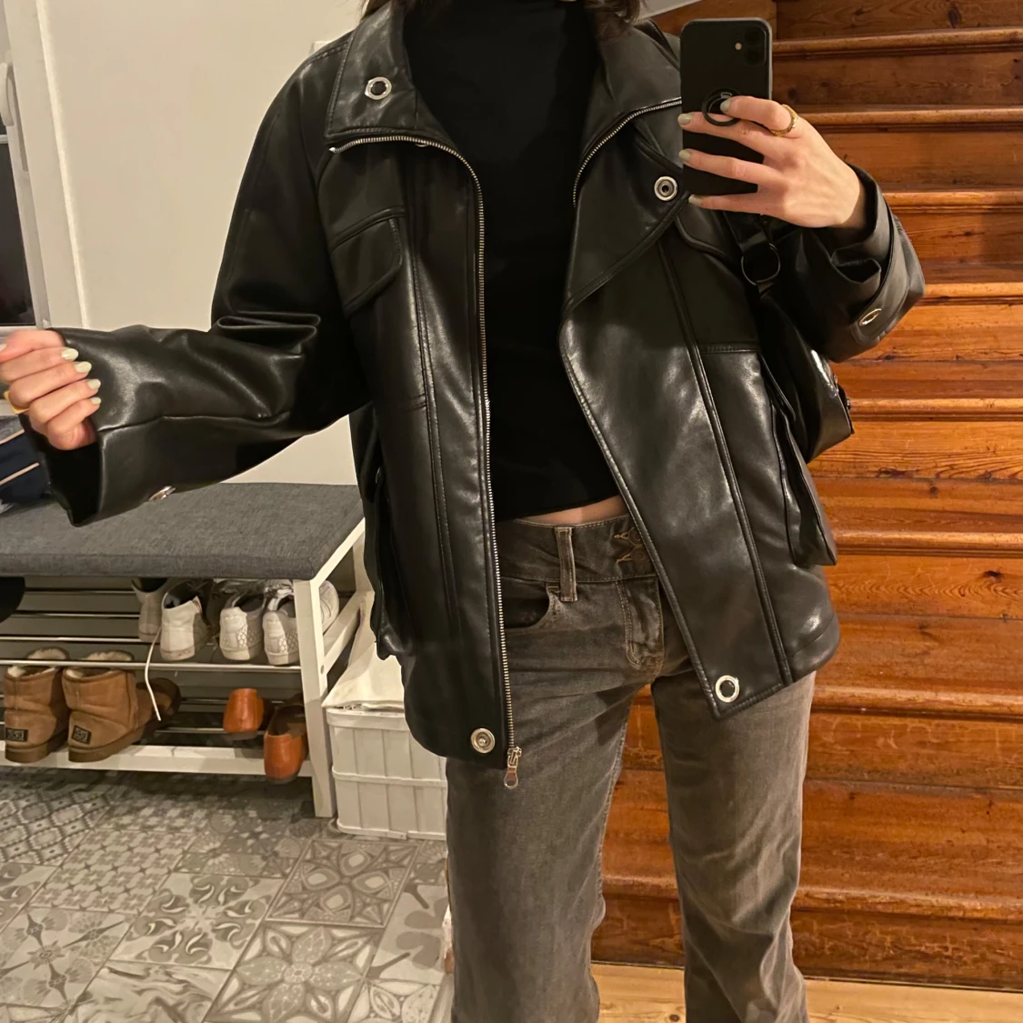 svart oversized skinnjacka 