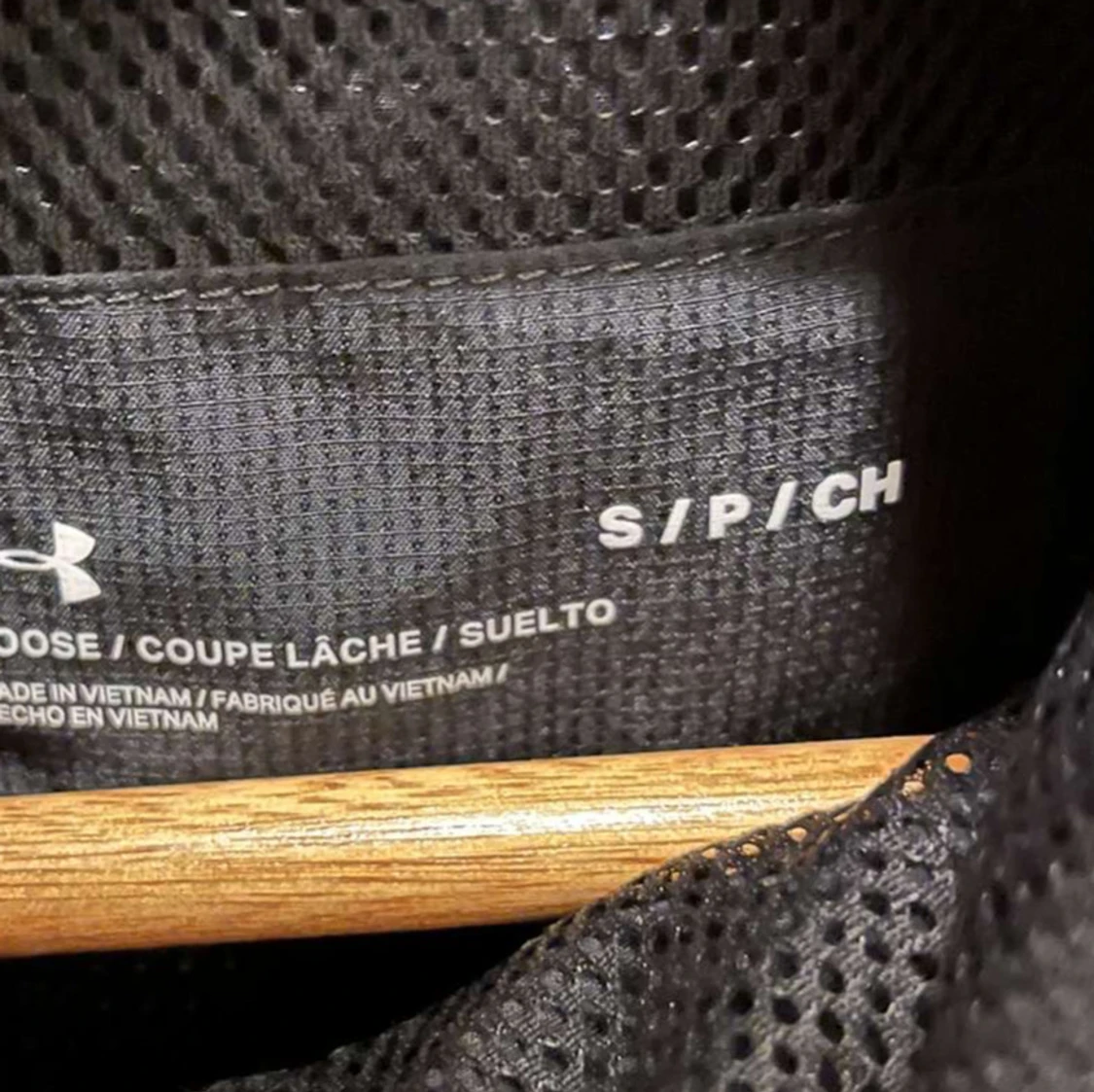 Svart vindjacka från Under Armour - 91