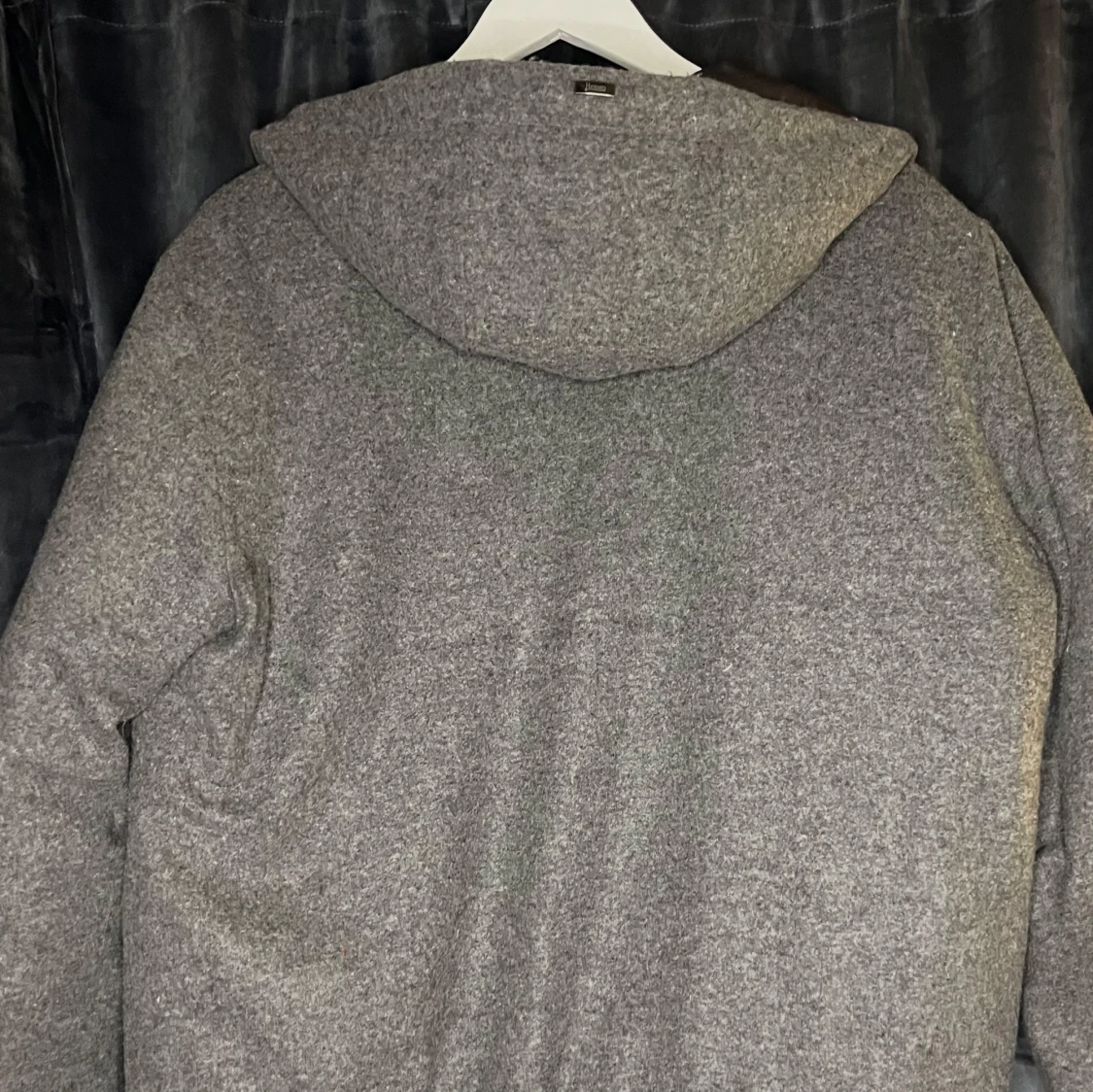 Grå jacka från Herno - 2