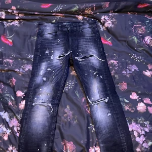 Denim Jeans (JD) - Säljer mina gamla byxor då de inte passar mig. Köptes på JD sport för cirka 2 år sedan och är frf i väldigt fint skick. 