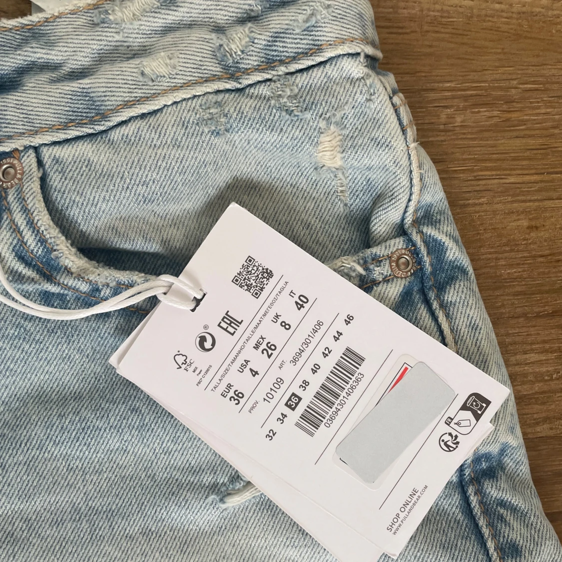 Ljusa jeansshorts  - 90