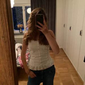 Vitt spets linne/topp - Så söt