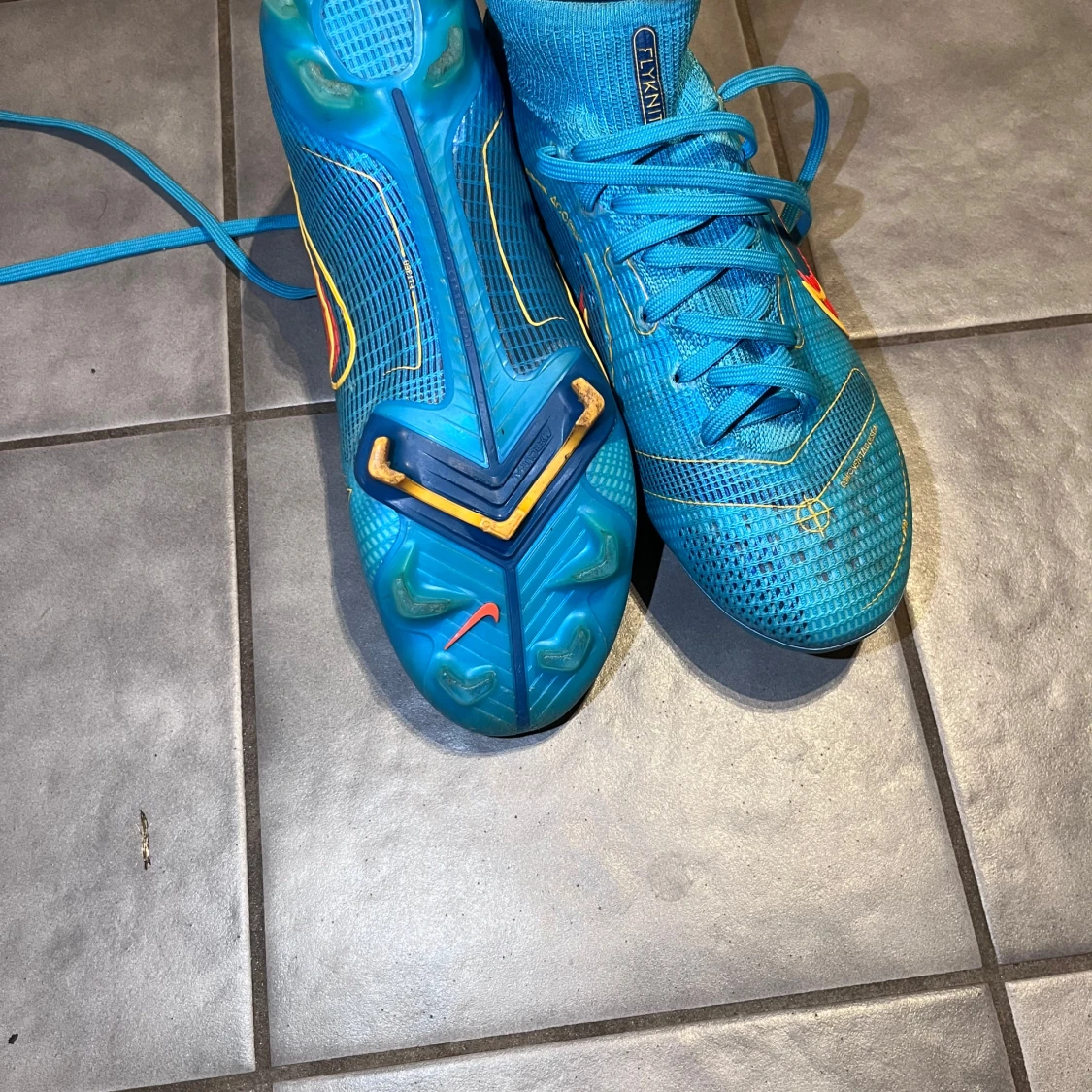 Blå fotbollsskor från Nike - 2