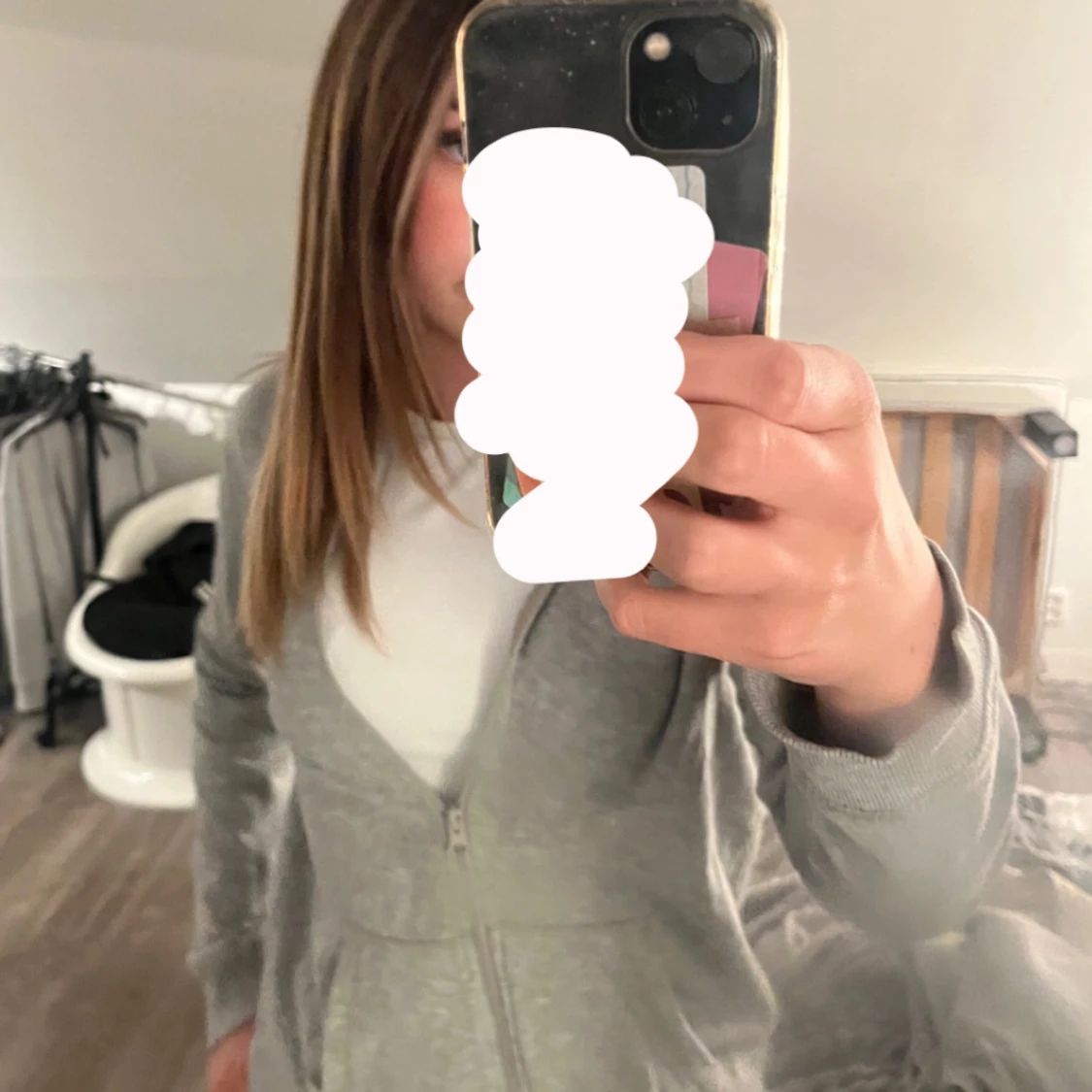 Grå hoodie med dragkedja - 91