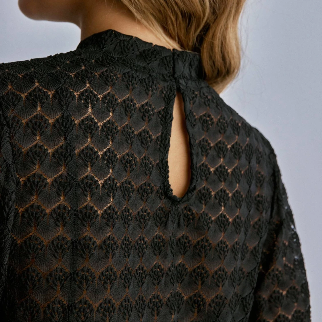 Svart spetsblus - 92