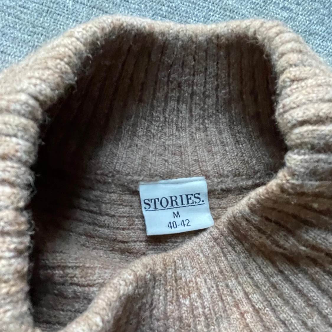  Stickad tröja  - 90