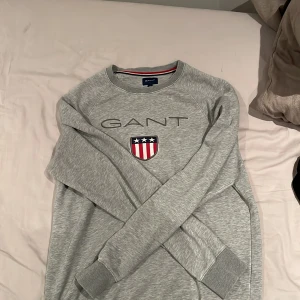 Gant tröja storlek M - Grå gant tröja, helt ny.