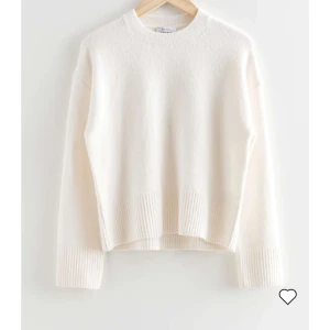 Vit stickad  - Vit stickad ifrån Other stories!