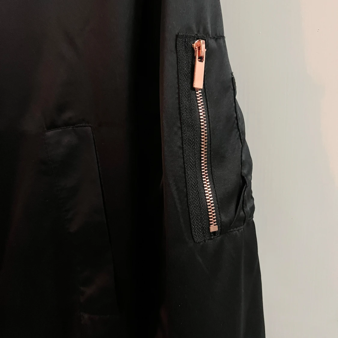 Svart bomberjacka från The Black Label Collection - 91