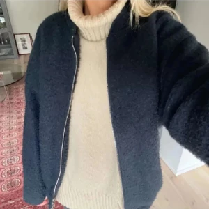 Zara Jacka - jättesnygg marinblå zara jacka💕Bra skick