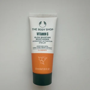 NY! The Body Shop. Vitamin C Booster moisturizer  - NY! The Body Shop. Vitamin C Booster moisturizer. 20ml